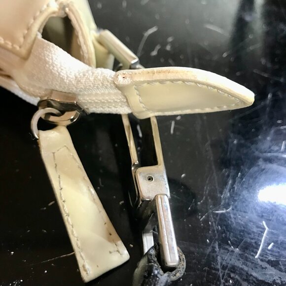 Pollini Leather Handbag Purse Made in Italy Cream with Black Handle Zipper - Picture 6 of 9